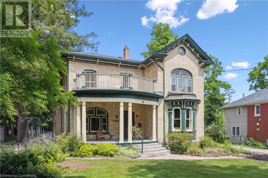 88 William Street W, Waterloo, Ontario  N2L 1J7 - Photo 2 - 40741093