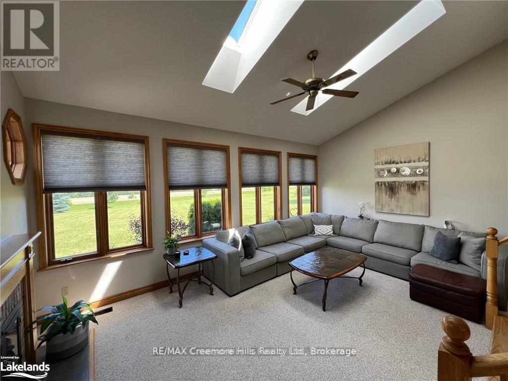 2332 Centre Line Road, Clearview, Ontario  L0M 1G0 - Photo 22 - S12234806