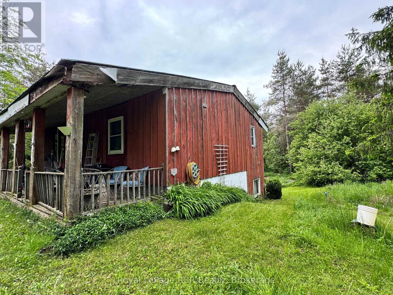 585250 Sideroad 10 A, Grey Highlands, Ontario  N0C 1H0 - Photo 3 - X12234816