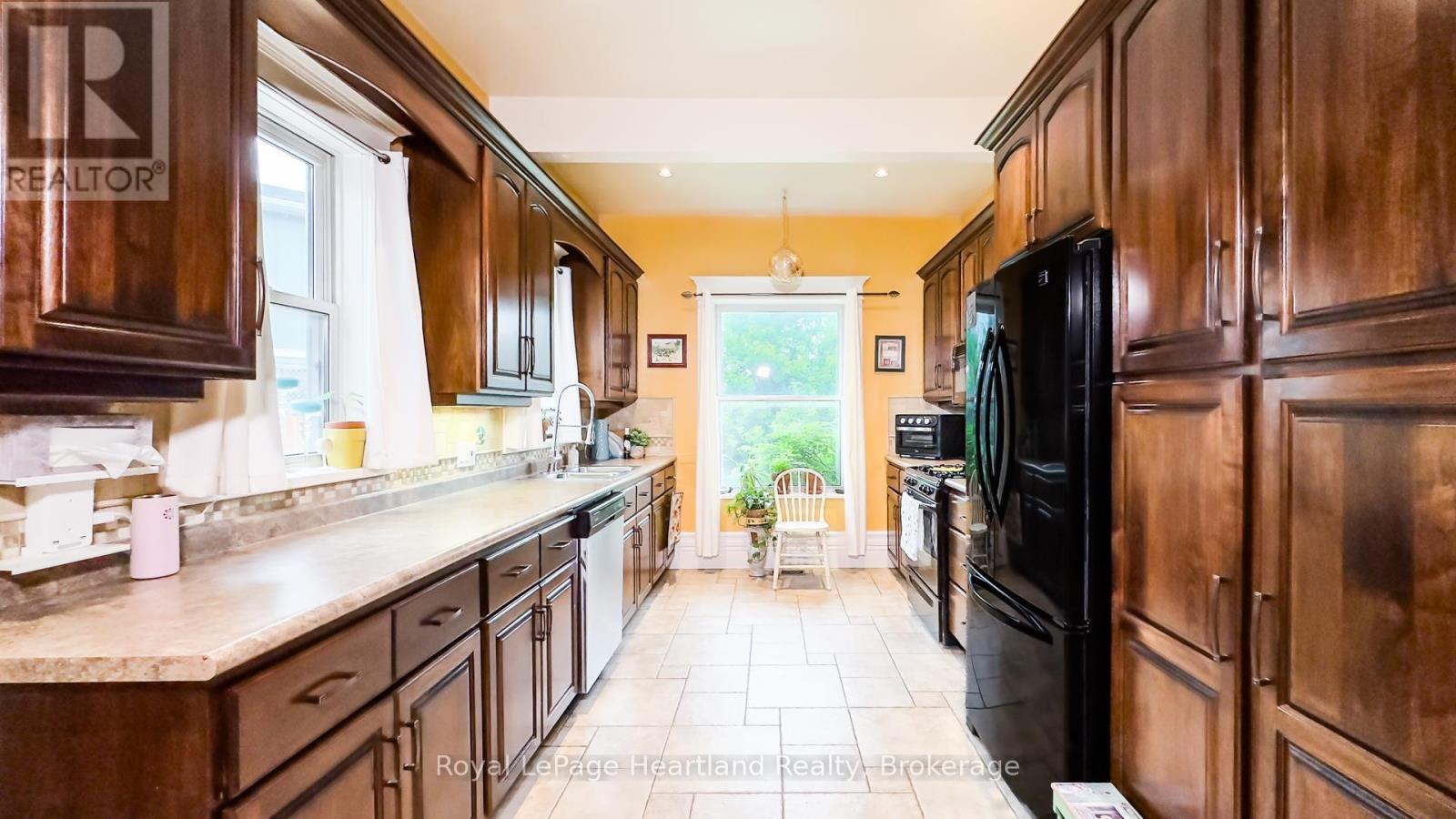 132 Elgin Avenue E, Goderich, Ontario  N7A 1K6 - Photo 20 - X12234966