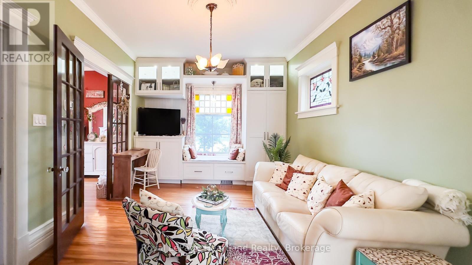 132 Elgin Avenue E, Goderich, Ontario  N7A 1K6 - Photo 6 - X12234966
