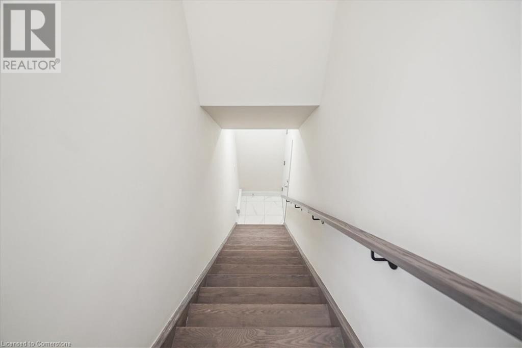 1593 Rose Way Unit# 105, Milton, Ontario  L9T 7E7 - Photo 3 - 40743178