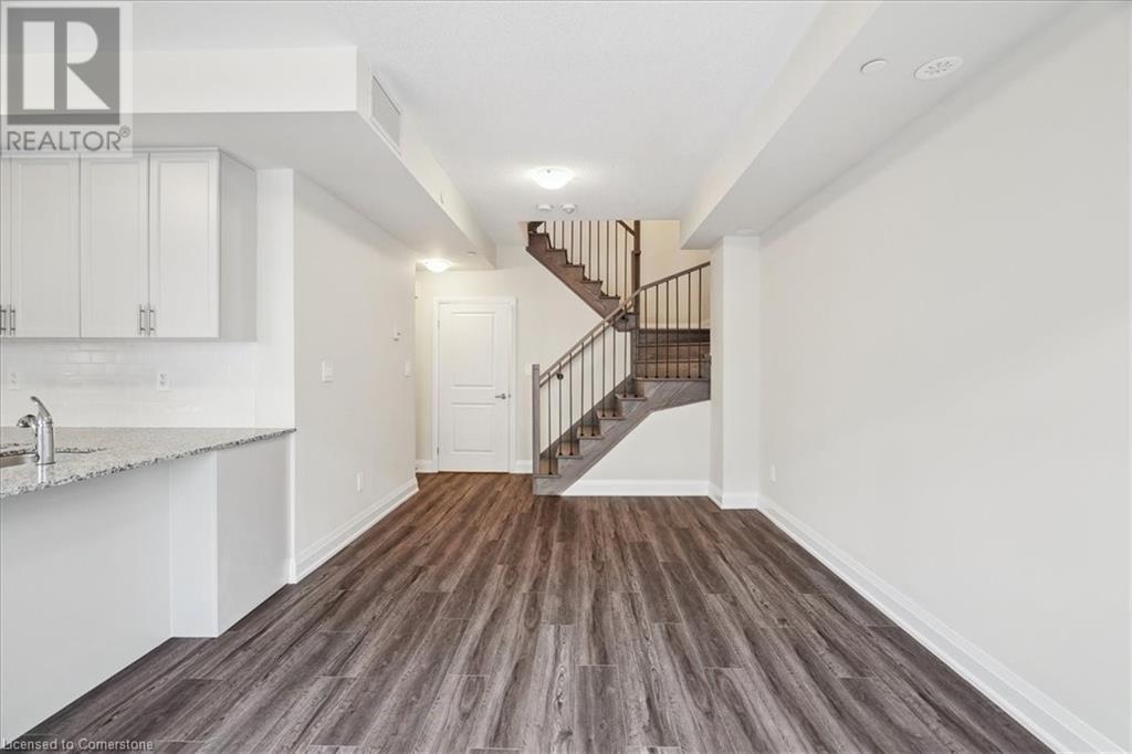 1593 Rose Way Unit# 105, Milton, Ontario  L9T 7E7 - Photo 8 - 40743178