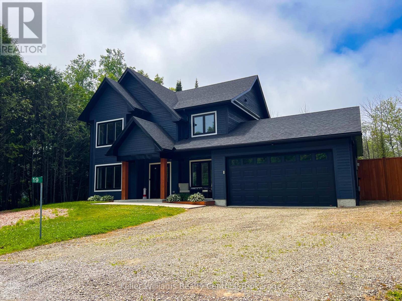 19 LAURDO CRESCENT, South Bruce Peninsula, Ontario