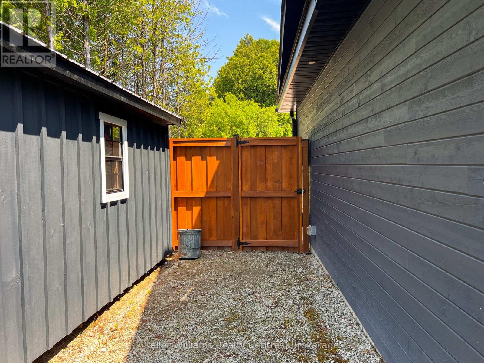 19 Laurdo Crescent, South Bruce Peninsula, Ontario  N0H 2T0 - Photo 11 - X12235104