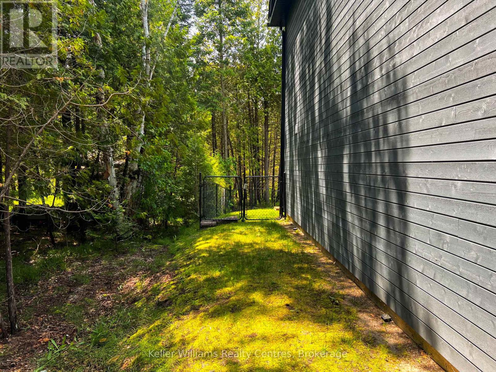 19 Laurdo Crescent, South Bruce Peninsula, Ontario  N0H 2T0 - Photo 13 - X12235104