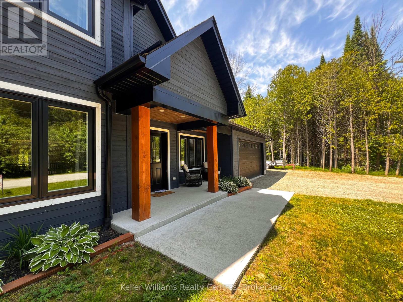 19 Laurdo Crescent, South Bruce Peninsula, Ontario  N0H 2T0 - Photo 3 - X12235104