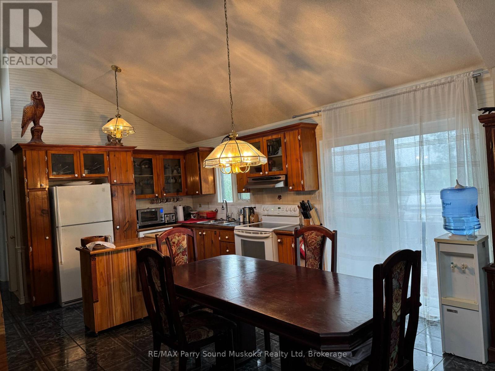1 Gene's Court, Mckellar, Ontario  P2A 0B4 - Photo 12 - X12235139