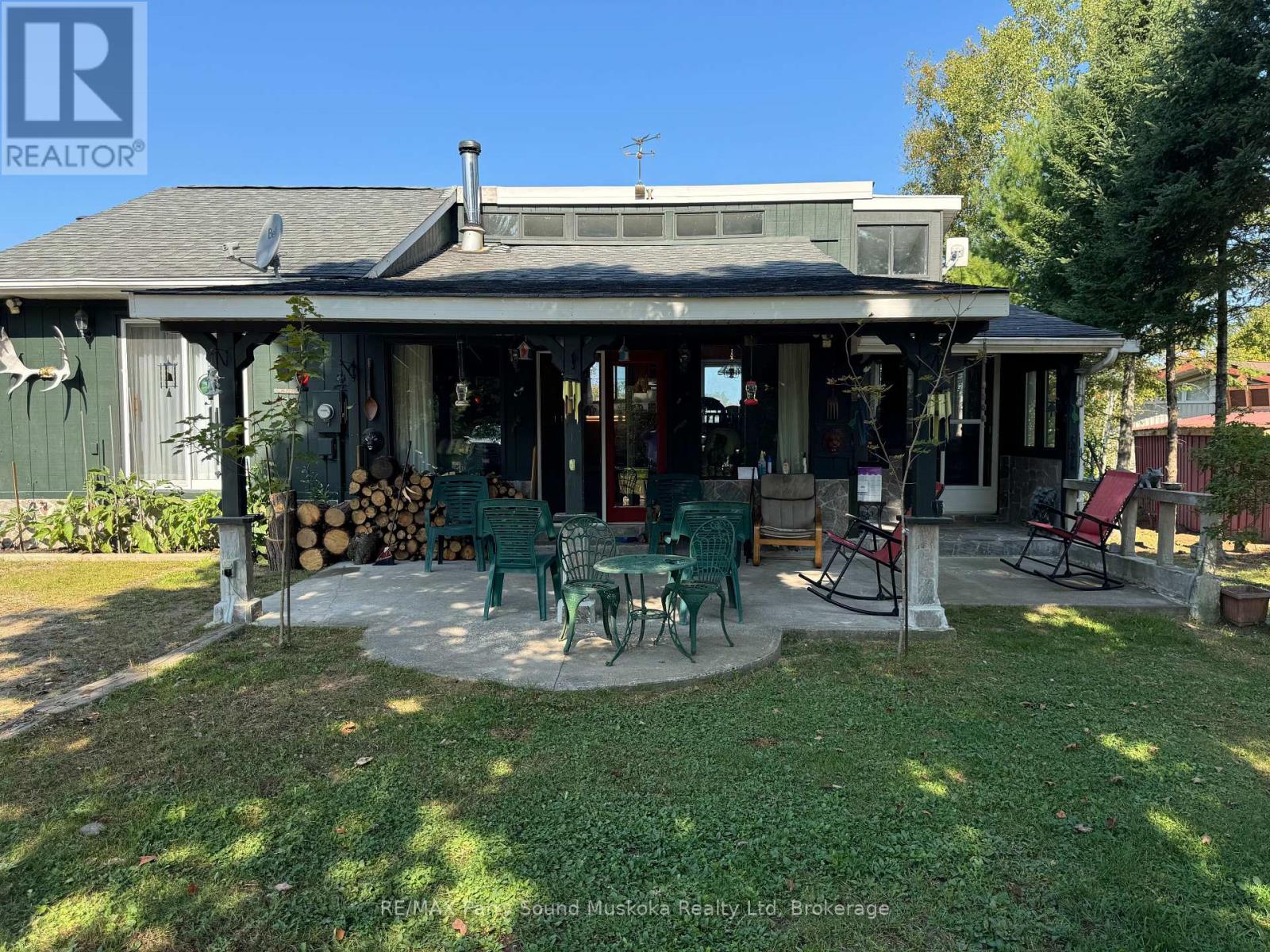 1 Gene's Court, Mckellar, Ontario  P2A 0B4 - Photo 2 - X12235139