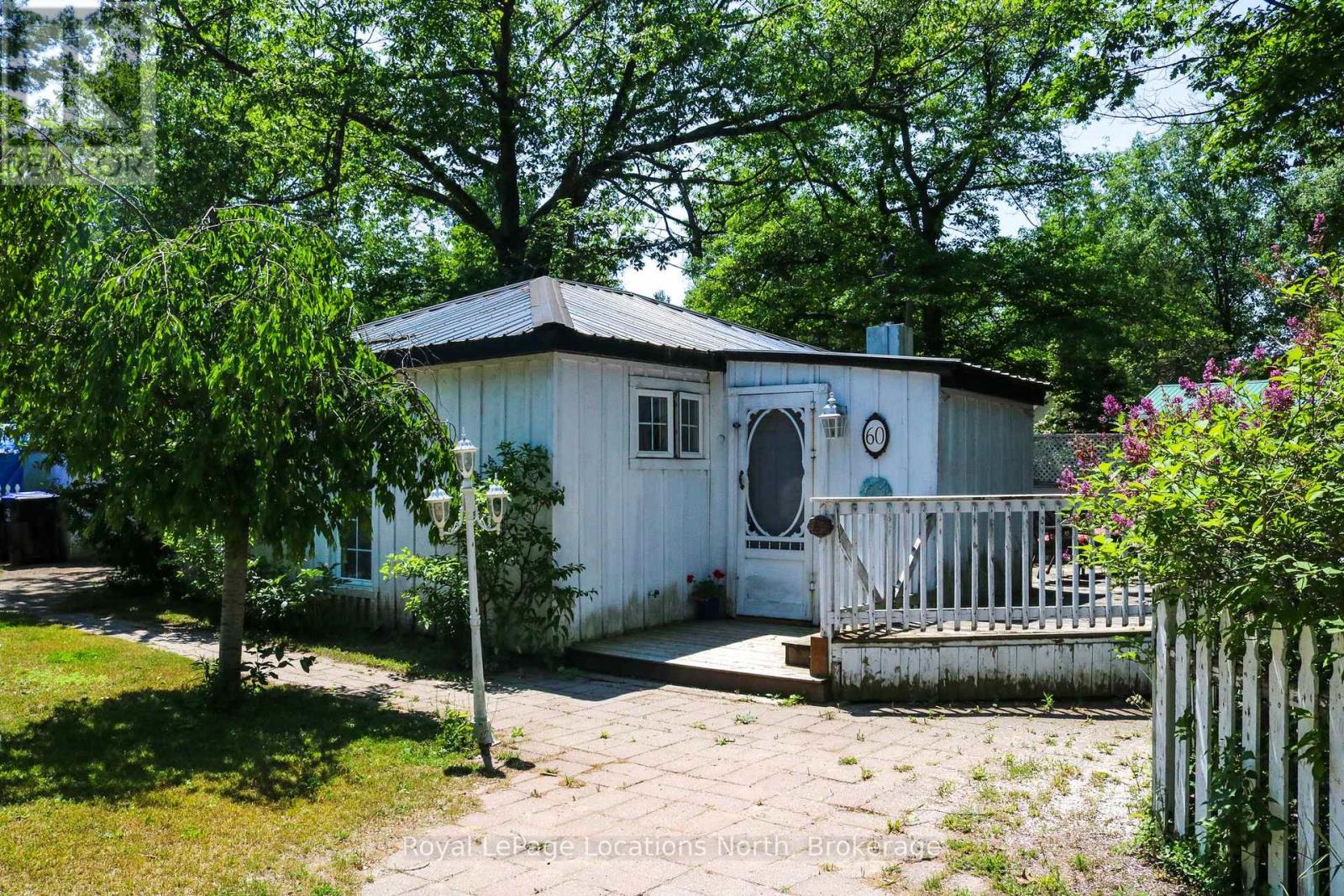 60 Parkwood Drive, Wasaga Beach, Ontario  L9Z 2T2 - Photo 32 - S12235255