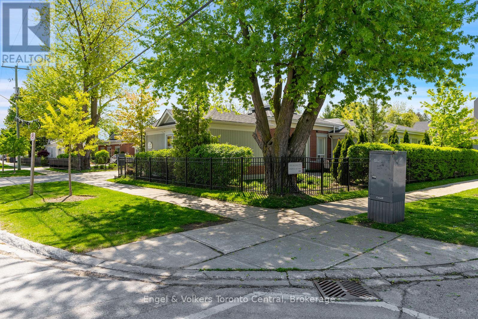 5 - 100 Second Street, Collingwood, Ontario  L9Y 2P8 - Photo 34 - S12235310