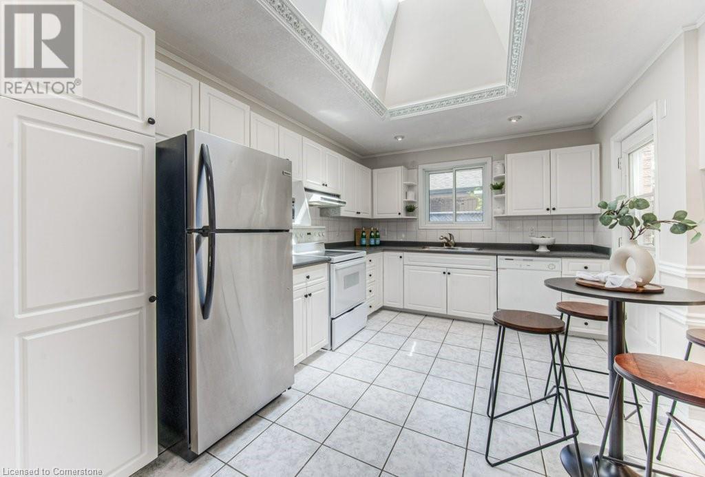 192 Dartmoor Crescent, Waterloo, Ontario  N2K 3S8 - Photo 10 - 40743491