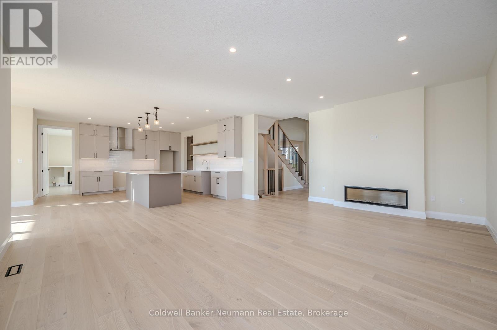 10 Broughton Street, Erin, Ontario  N1H 0B7 - Photo 11 - X12235259