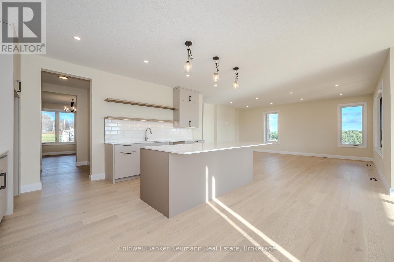 10 Broughton Street, Erin, Ontario  N1H 0B7 - Photo 13 - X12235259