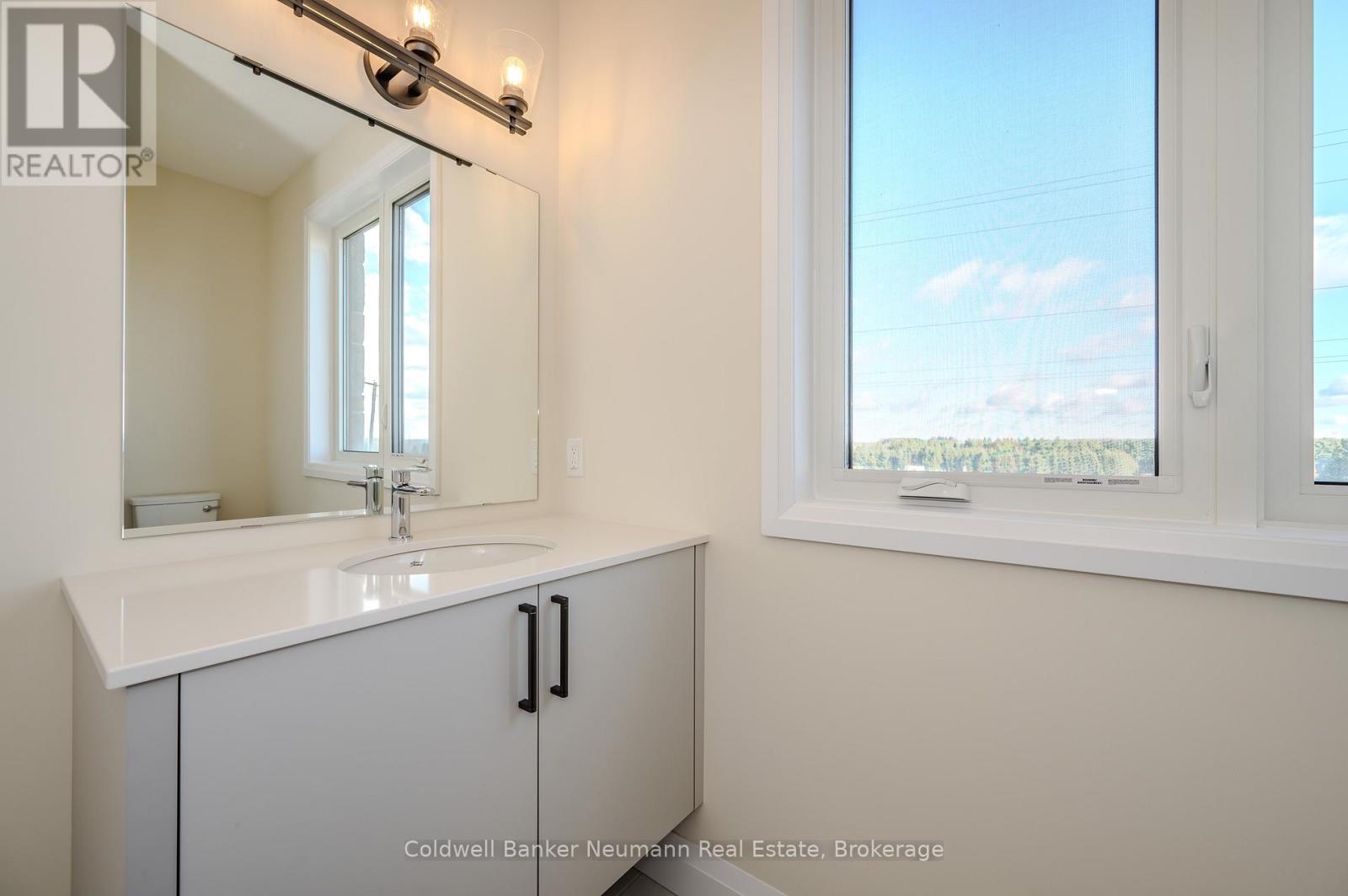 10 Broughton Street, Erin, Ontario  N1H 0B7 - Photo 20 - X12235259