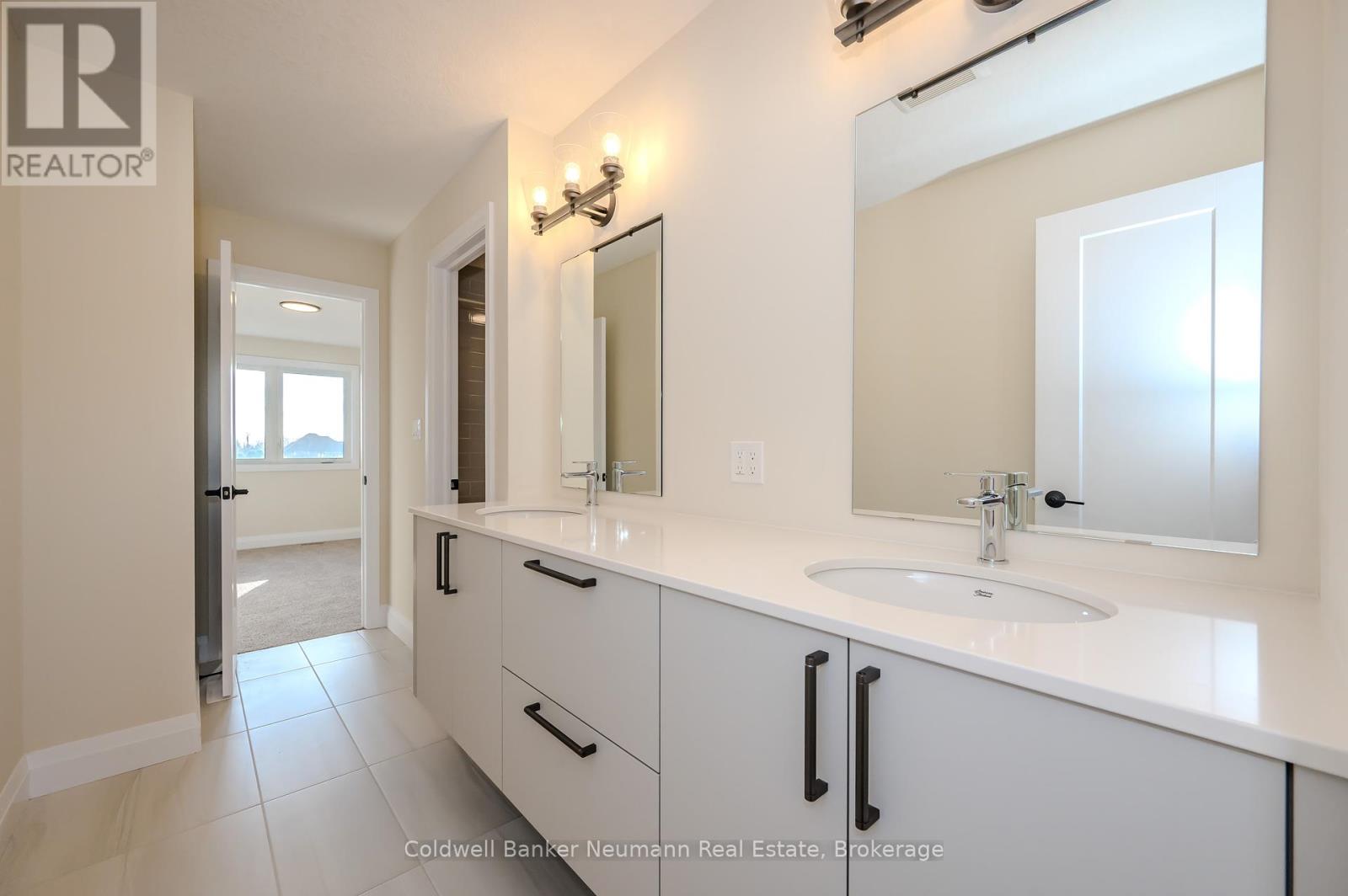 10 Broughton Street, Erin, Ontario  N1H 0B7 - Photo 25 - X12235259