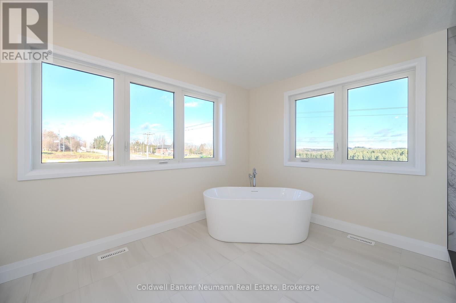 10 Broughton Street, Erin, Ontario  N1H 0B7 - Photo 29 - X12235259