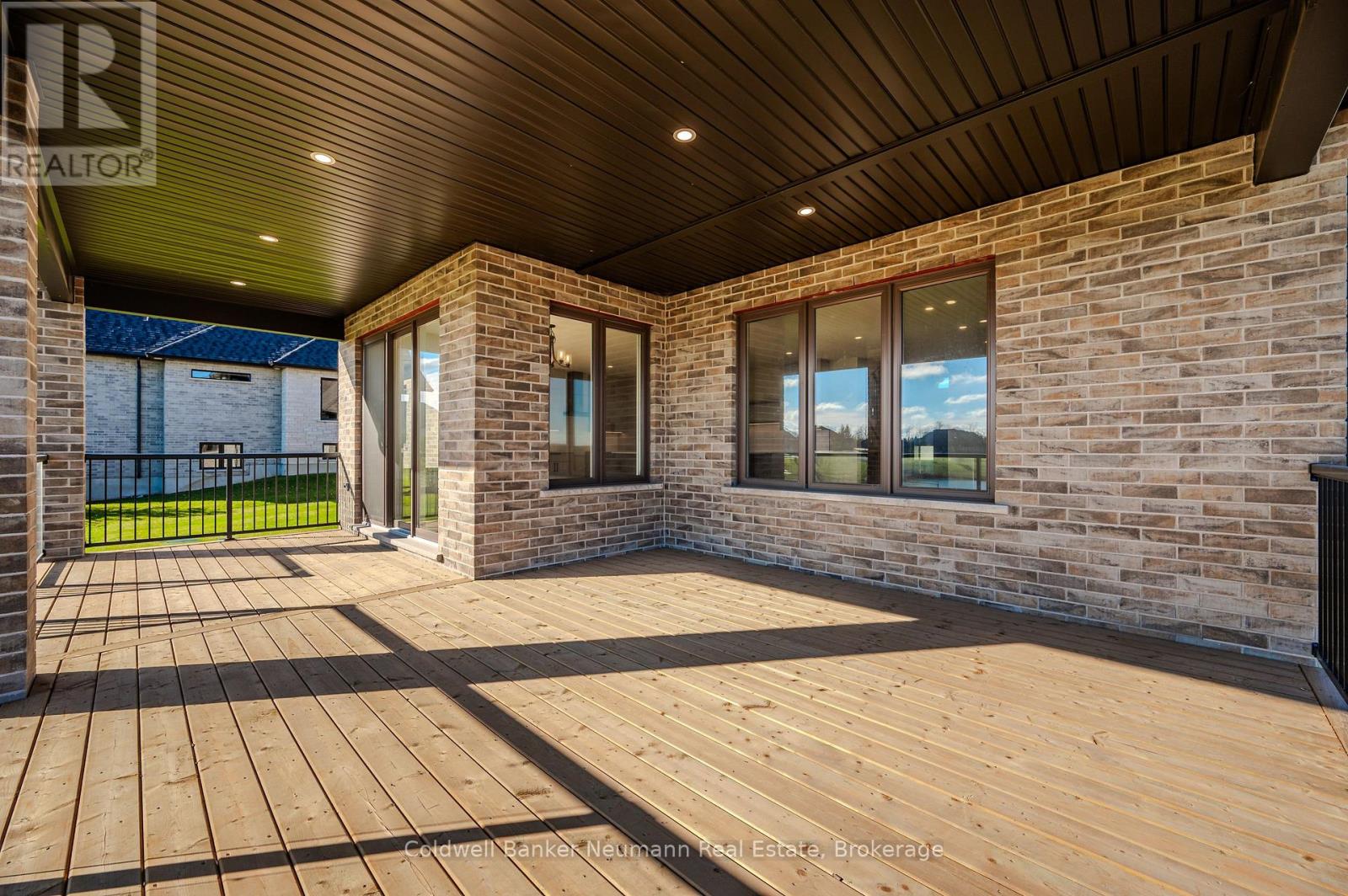 10 Broughton Street, Erin, Ontario  N1H 0B7 - Photo 34 - X12235259