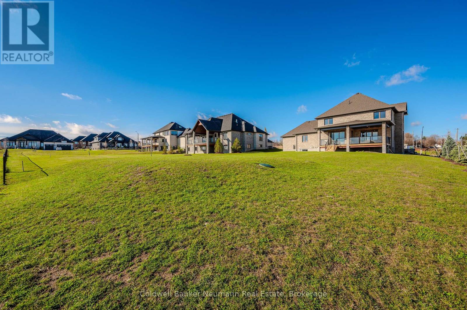 10 Broughton Street, Erin, Ontario  N1H 0B7 - Photo 38 - X12235259