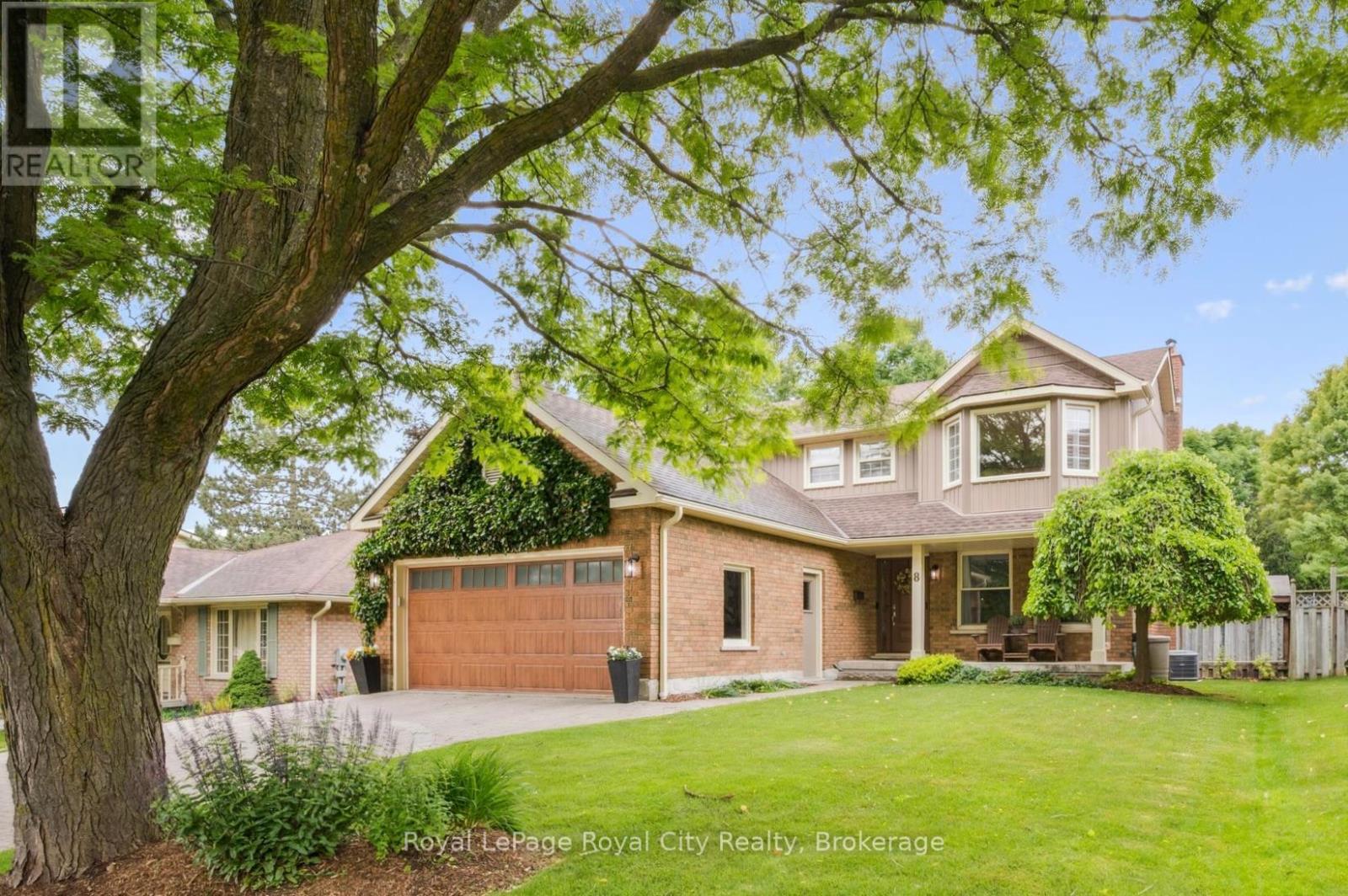 8 YOUNGMAN DRIVE, Guelph, Ontario