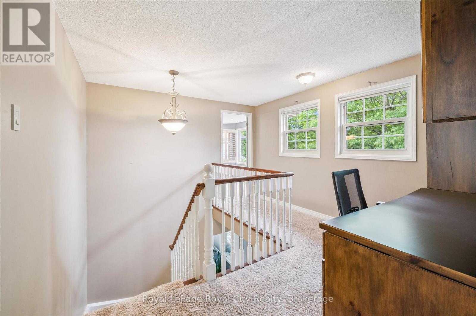 8 Youngman Drive, Guelph, Ontario  N1G 4M2 - Photo 18 - X12235308