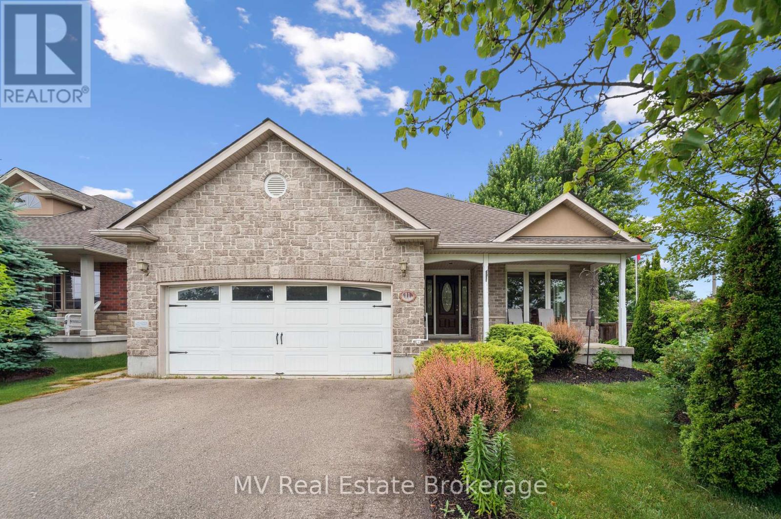 11 ELKIN COURT, Centre Wellington, Ontario