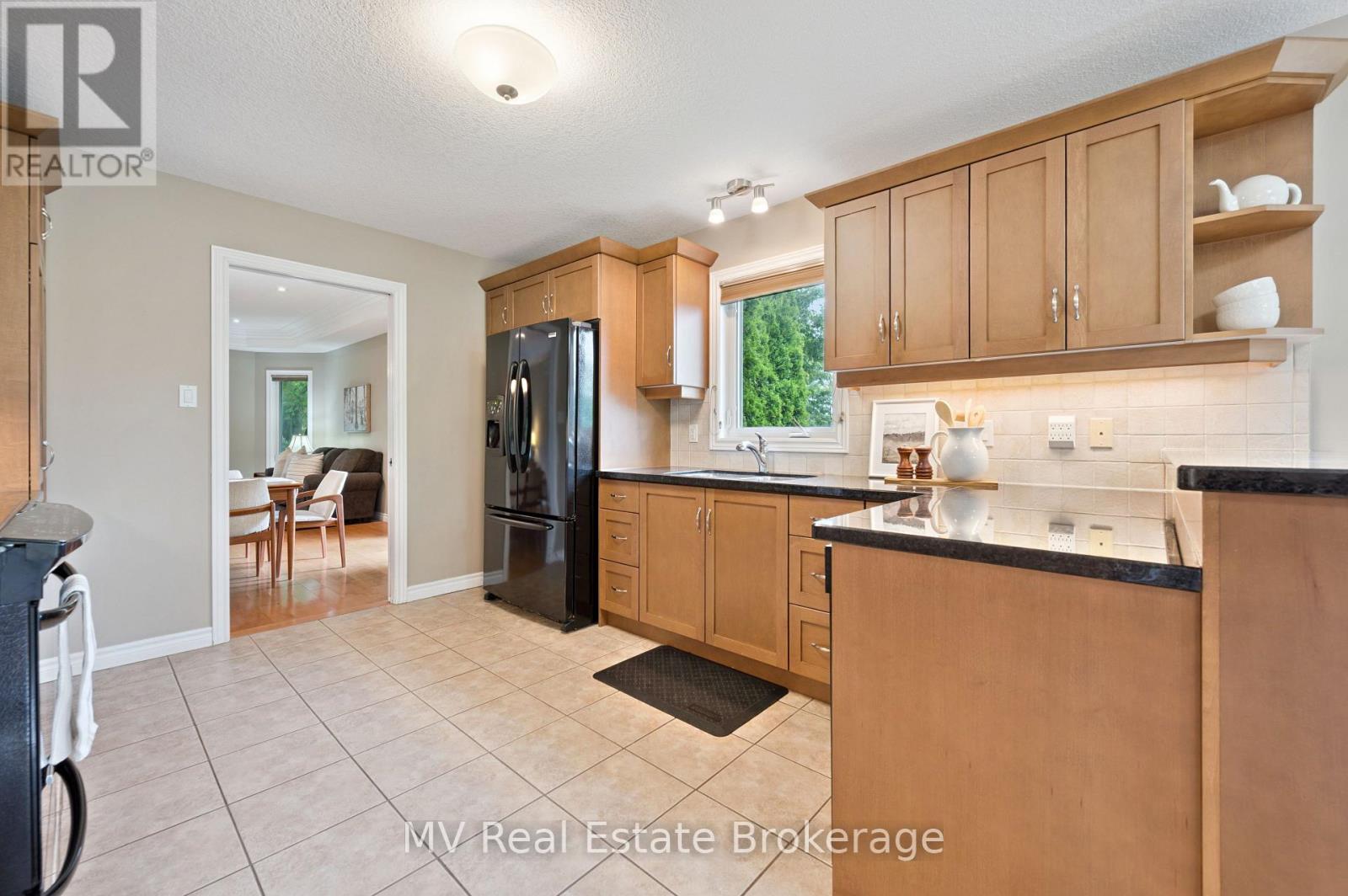 11 Elkin Court, Centre Wellington, Ontario  N1M 0A6 - Photo 11 - X12235415