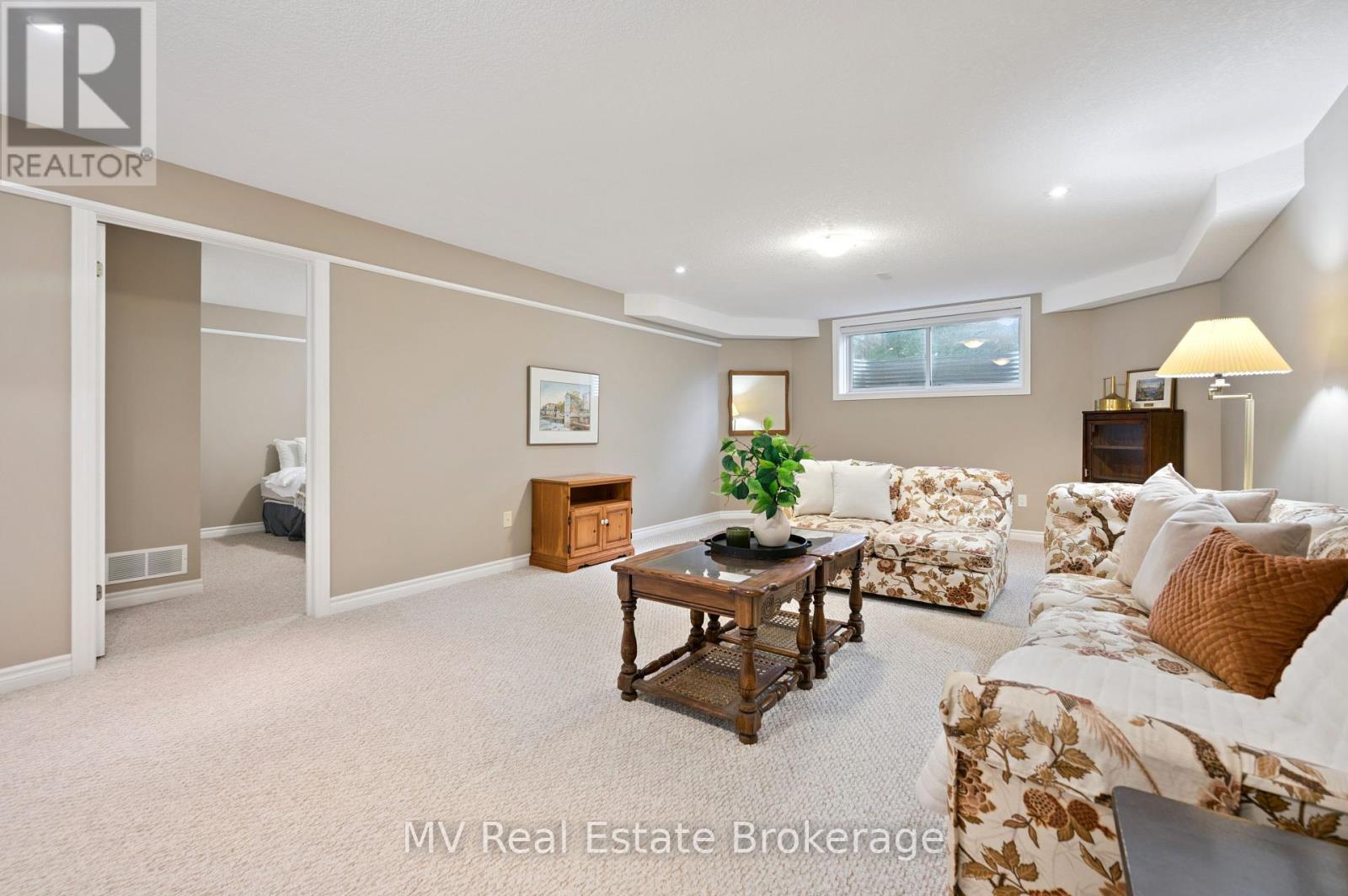 11 Elkin Court, Centre Wellington, Ontario  N1M 0A6 - Photo 32 - X12235415