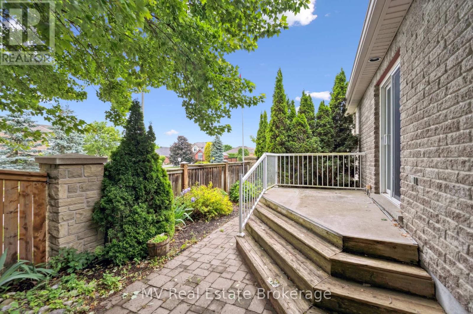 11 Elkin Court, Centre Wellington, Ontario  N1M 0A6 - Photo 36 - X12235415