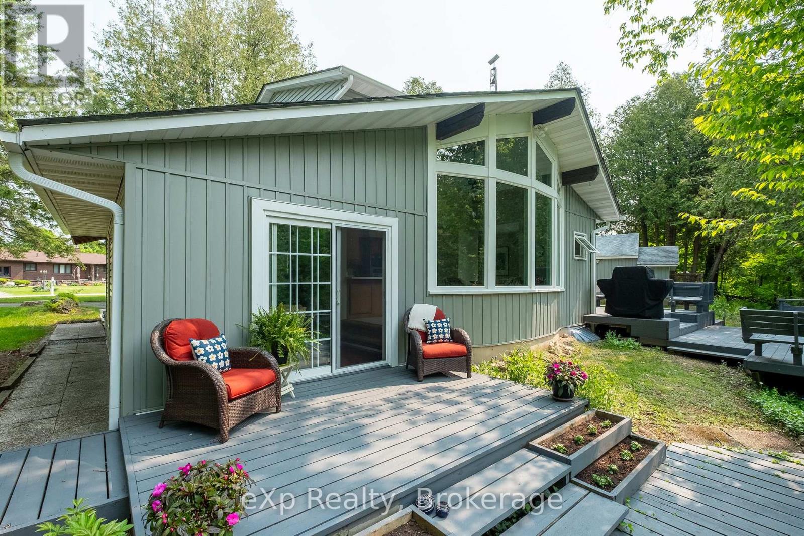 19 & 23 Front Street, South Bruce Peninsula, Ontario  N0H 2T0 - Photo 31 - X12235544