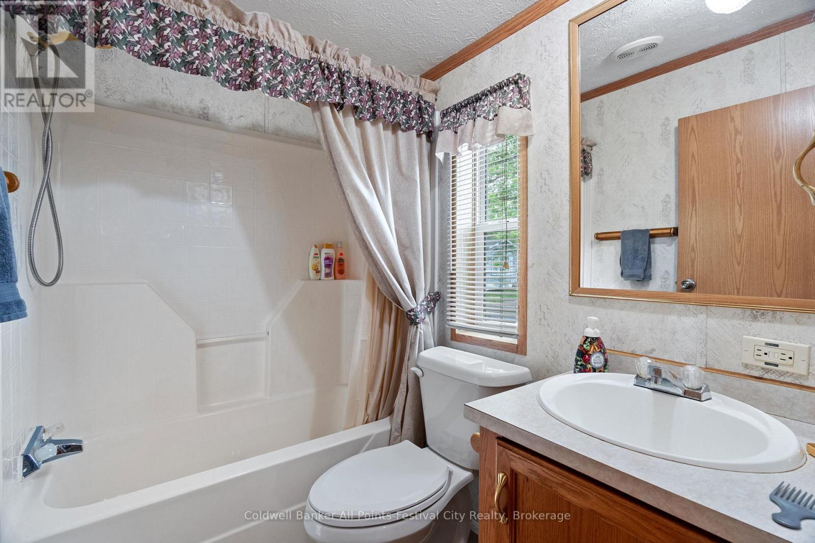22 Ruth Street, Ashfield-Colborne-Wawanosh, Ontario  N7A 3X9 - Photo 10 - X12235605