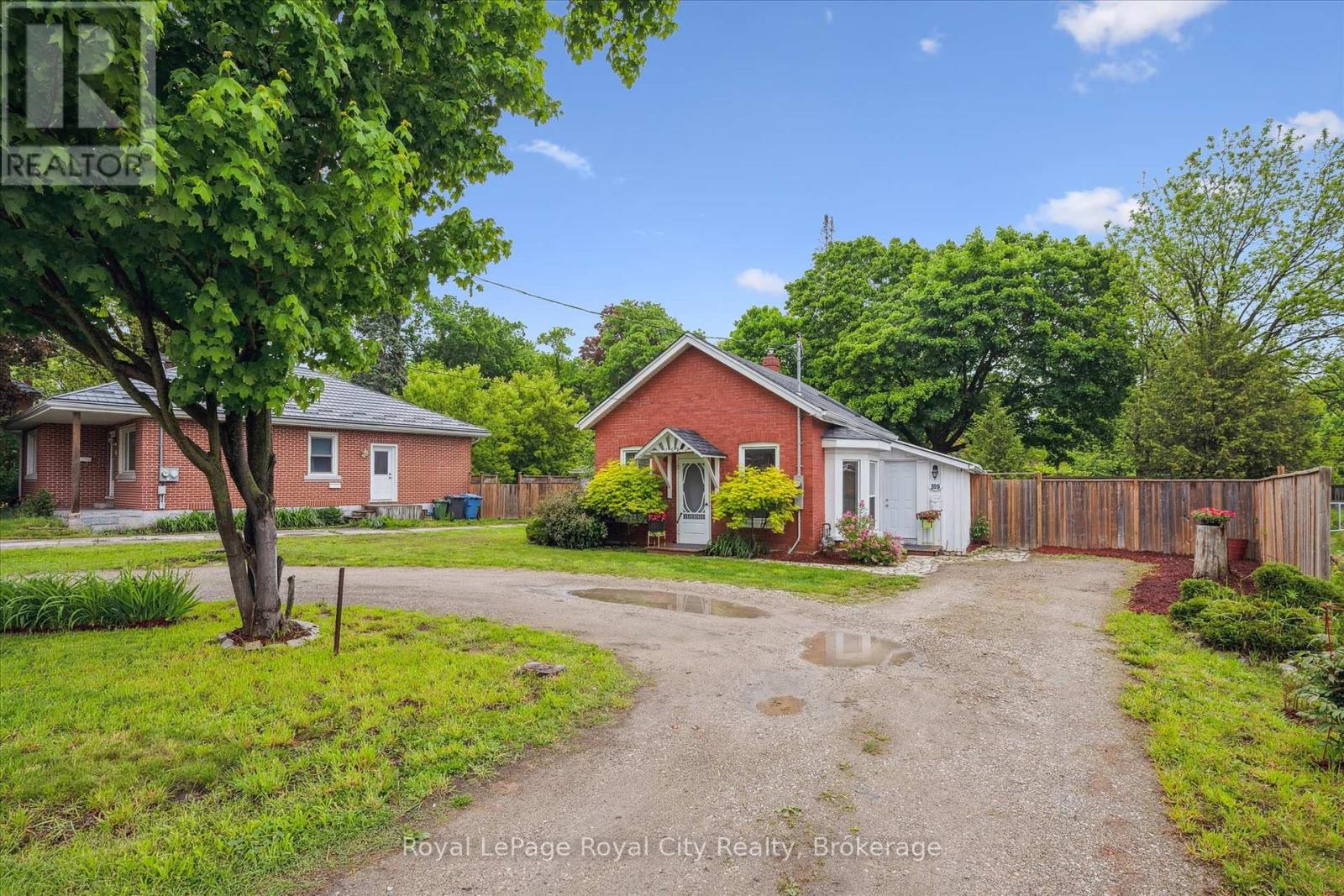 169 Edinburgh Road N, Guelph, Ontario  N1H 5R6 - Photo 2 - X12235637