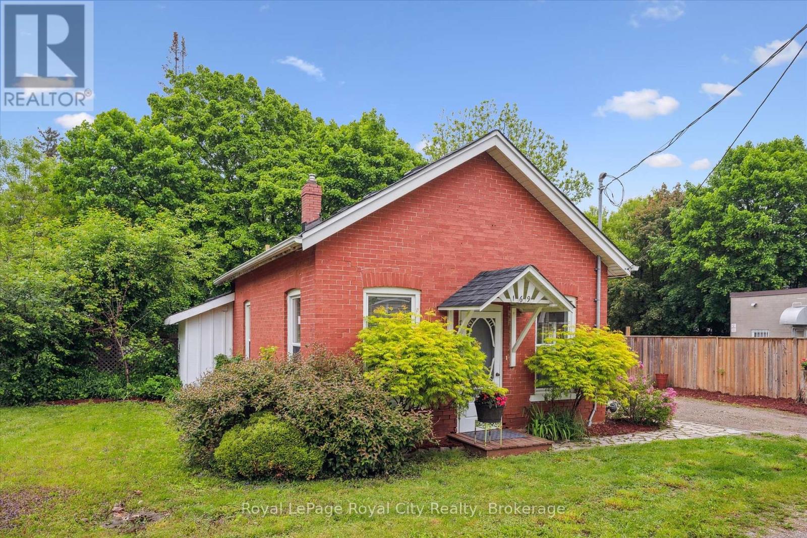 169 Edinburgh Road N, Guelph, Ontario  N1H 5R6 - Photo 4 - X12235637