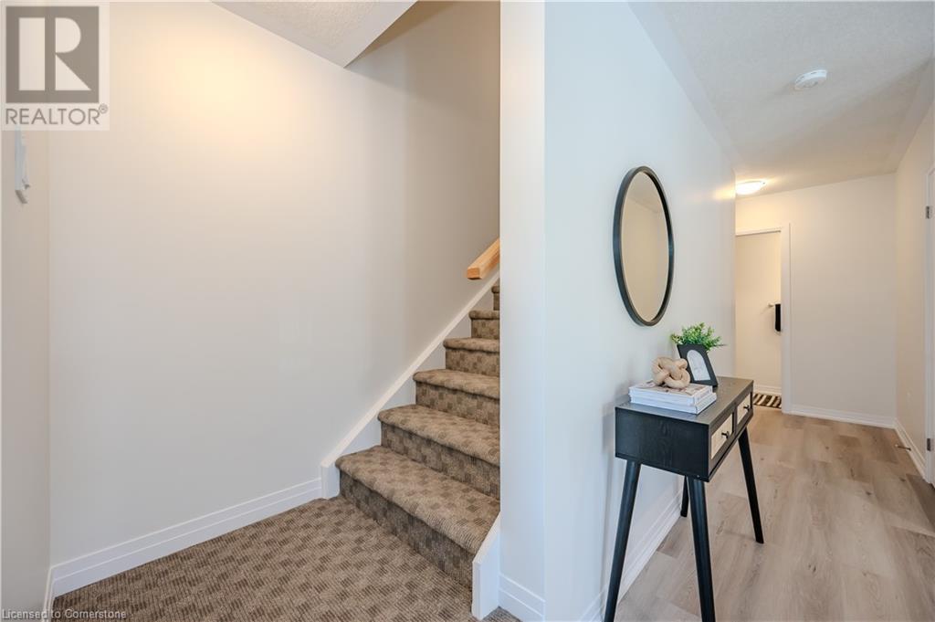81 Reverie Way, Kitchener, Ontario  N2E 0K5 - Photo 5 - 40743632
