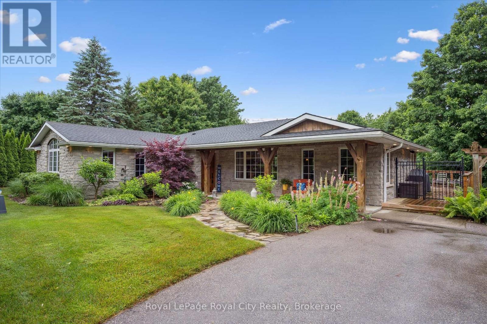 7242 4 SIDE ROAD, Centre Wellington, Ontario