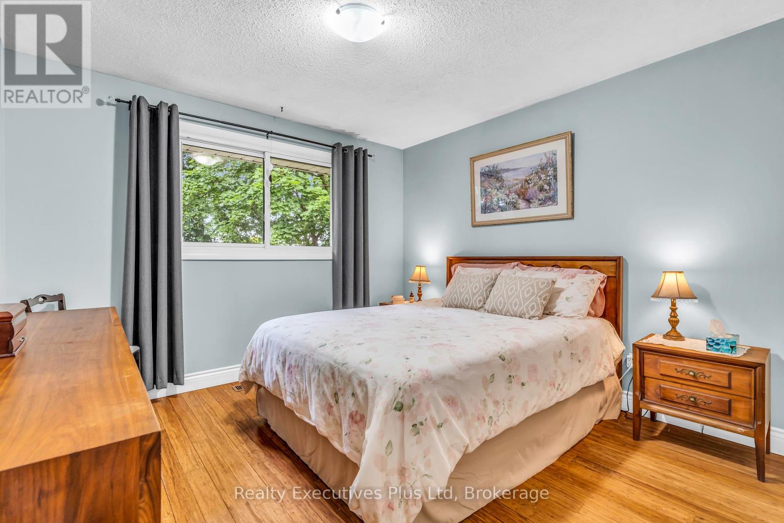 61 Mcilwraith Crescent, Guelph, Ontario  N1E 6J4 - Photo 15 - X12235797