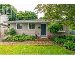 61 MCILWRAITH CRESCENT, Guelph, Ontario