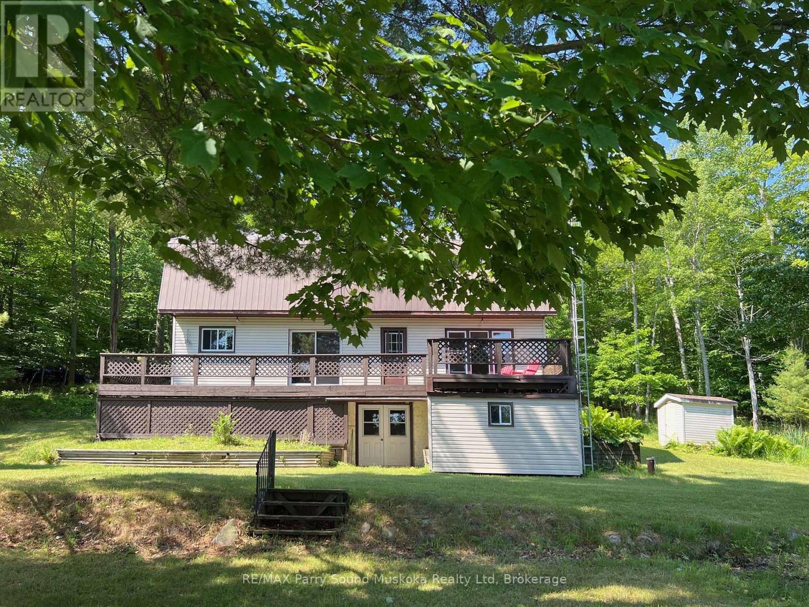 10 PINE VALLEY DRIVE, Carling, Ontario