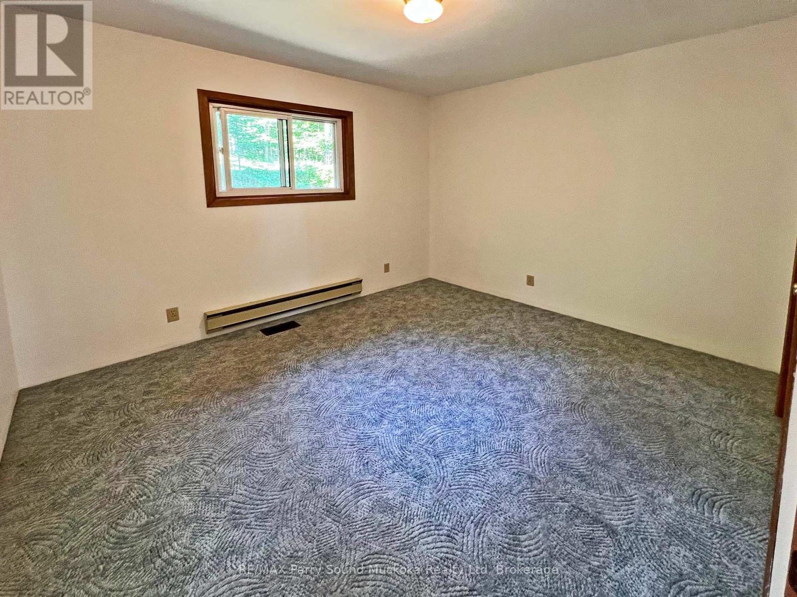 10 Pine Valley Drive, Carling, Ontario  P0G 1G0 - Photo 17 - X12235933