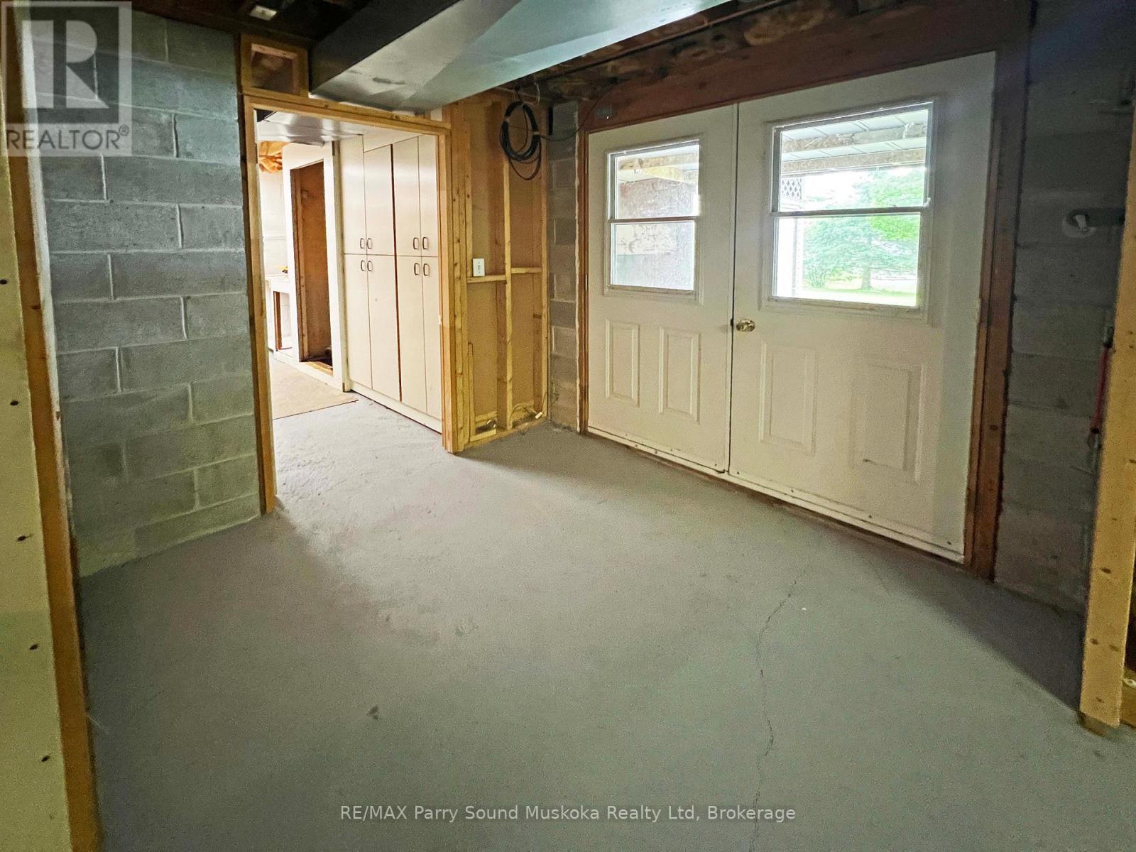 10 Pine Valley Drive, Carling, Ontario  P0G 1G0 - Photo 32 - X12235933