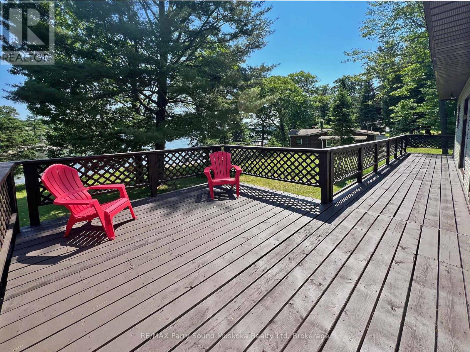 10 Pine Valley Drive, Carling, Ontario  P0G 1G0 - Photo 7 - X12235933
