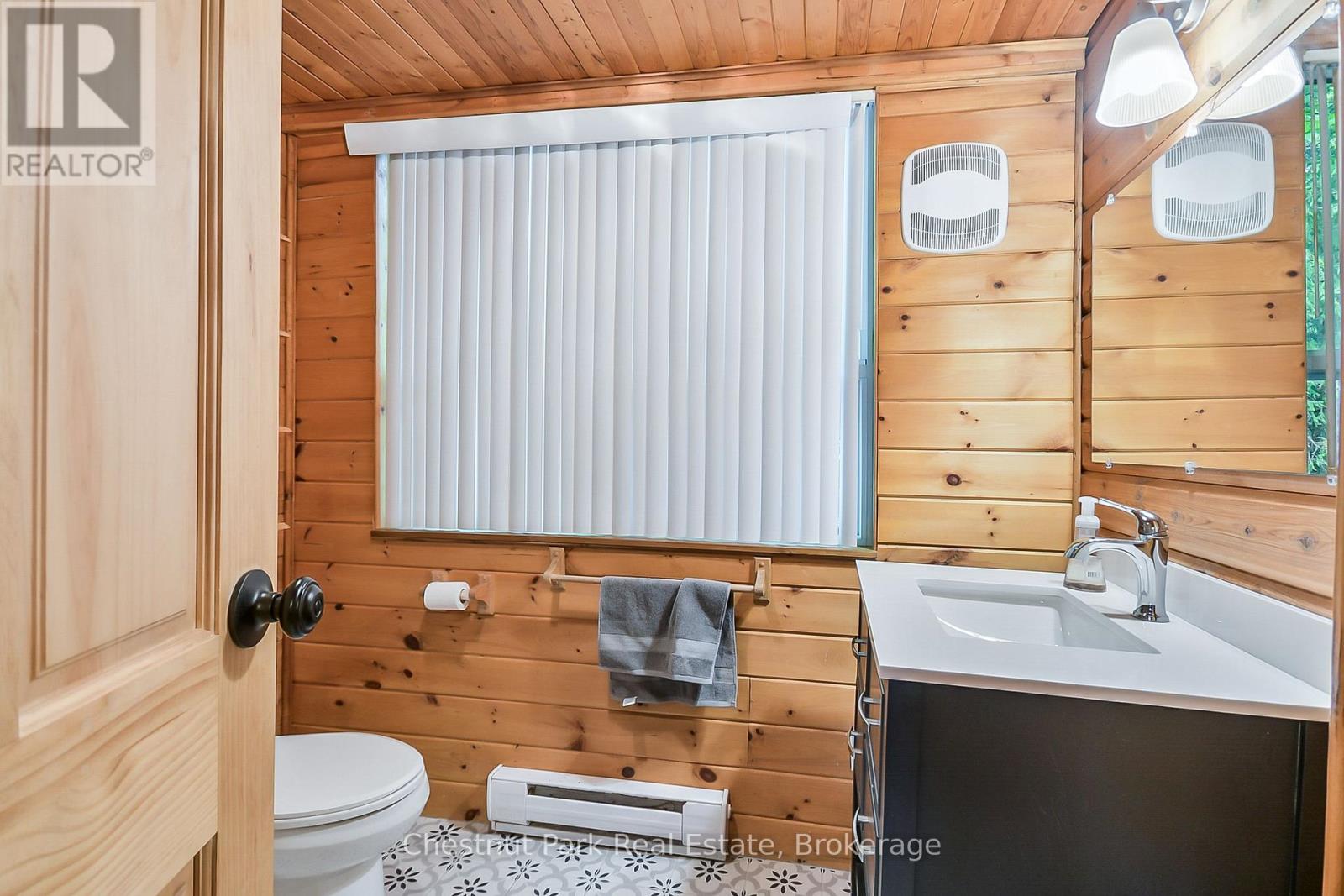 1002 Leech Lake Point Road, Bracebridge, Ontario  P1L 1X3 - Photo 11 - X12235959