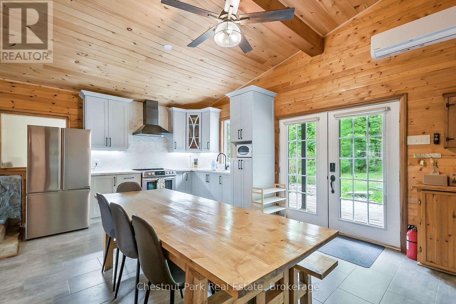 1002 Leech Lake Point Road, Bracebridge, Ontario  P1L 1X3 - Photo 18 - X12235959