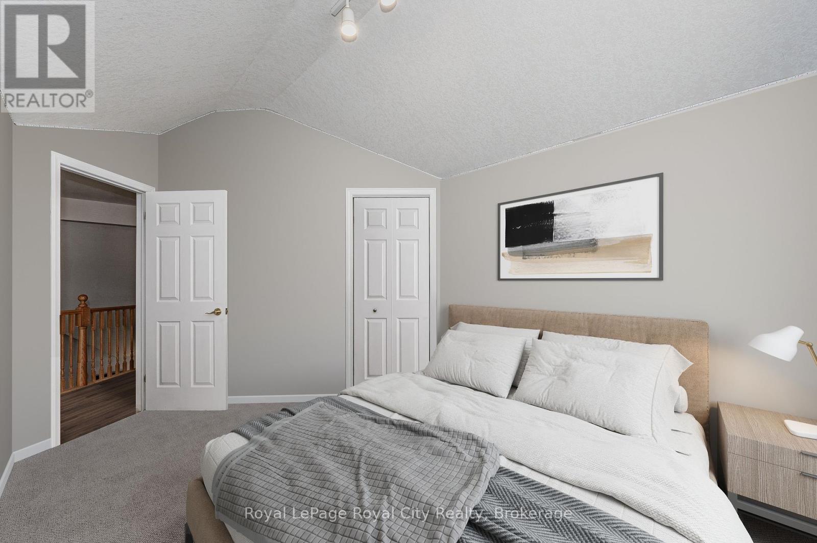 15 Camm Crescent, Guelph, Ontario  N1L 1J9 - Photo 11 - X12236061