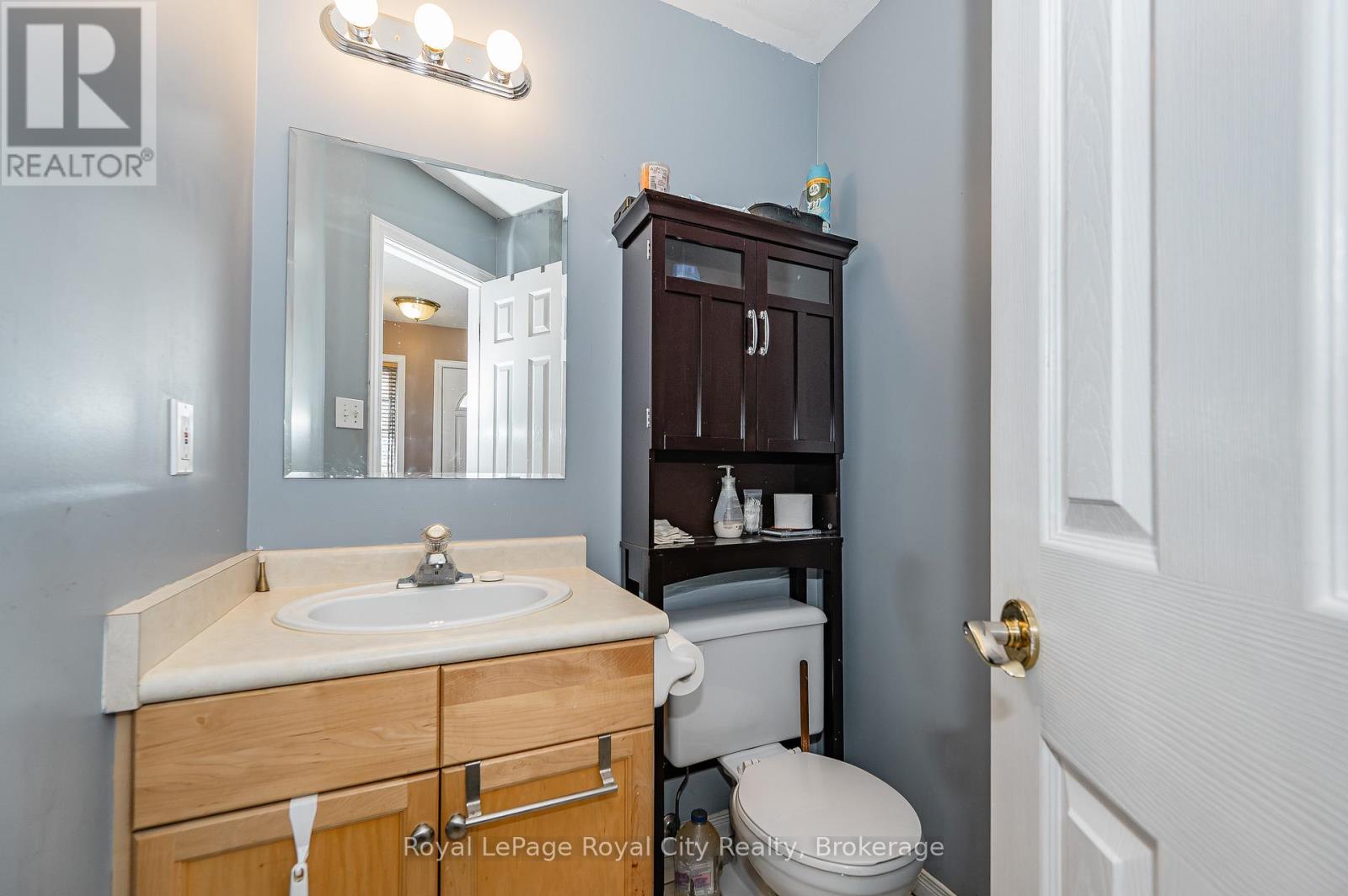15 Camm Crescent, Guelph, Ontario  N1L 1J9 - Photo 15 - X12236061