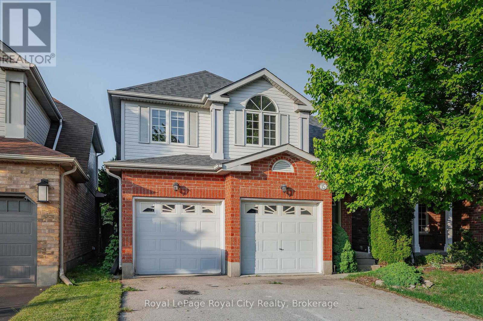 15 Camm Crescent, Guelph, Ontario  N1L 1J9 - Photo 2 - X12236061