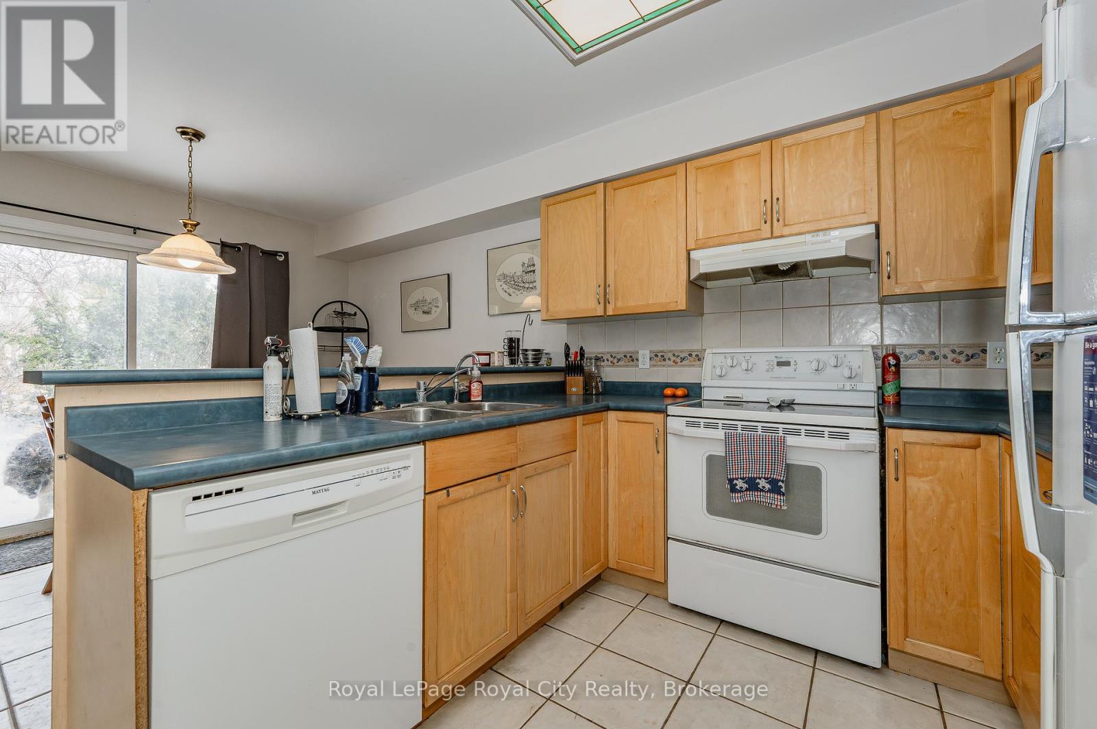 15 Camm Crescent, Guelph, Ontario  N1L 1J9 - Photo 25 - X12236061
