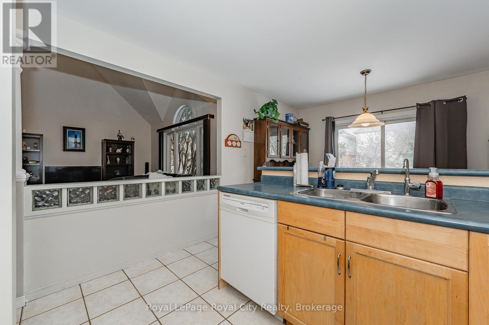 15 Camm Crescent, Guelph, Ontario  N1L 1J9 - Photo 27 - X12236061