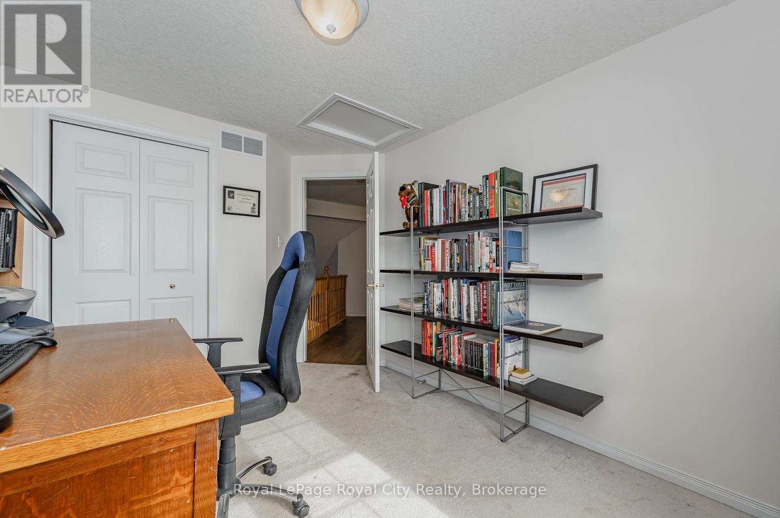 15 Camm Crescent, Guelph, Ontario  N1L 1J9 - Photo 9 - X12236061
