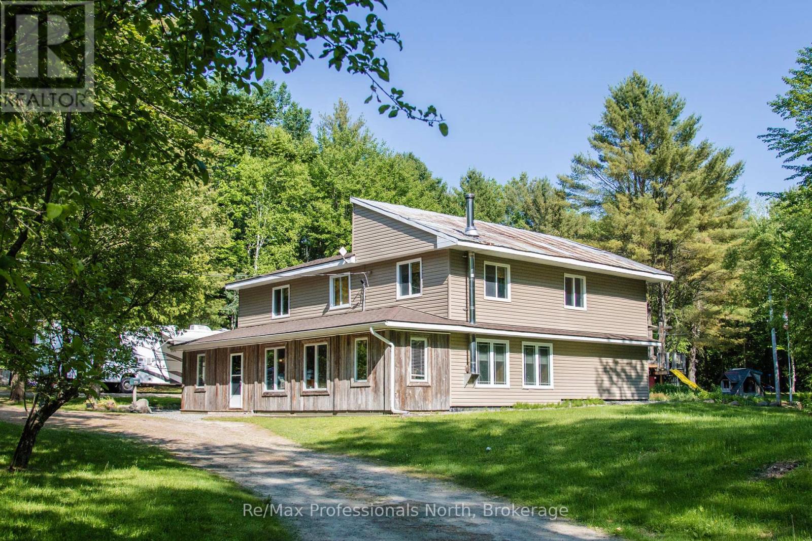 1397 Old Parry Sound Road, Muskoka Lakes, Ontario  P0B 1M0 - Photo 1 - X12236436